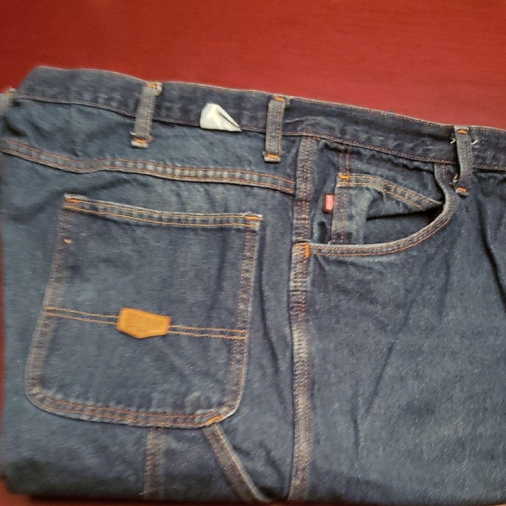 Men's Relaxed Fit Denim Jeans in Deep Blue